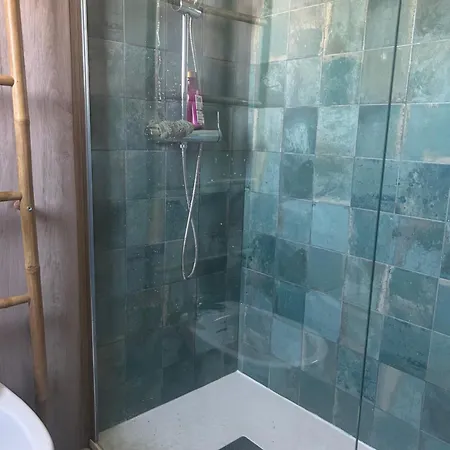 בית הארחה 5minutos Do Jardim Ate Ao Mar